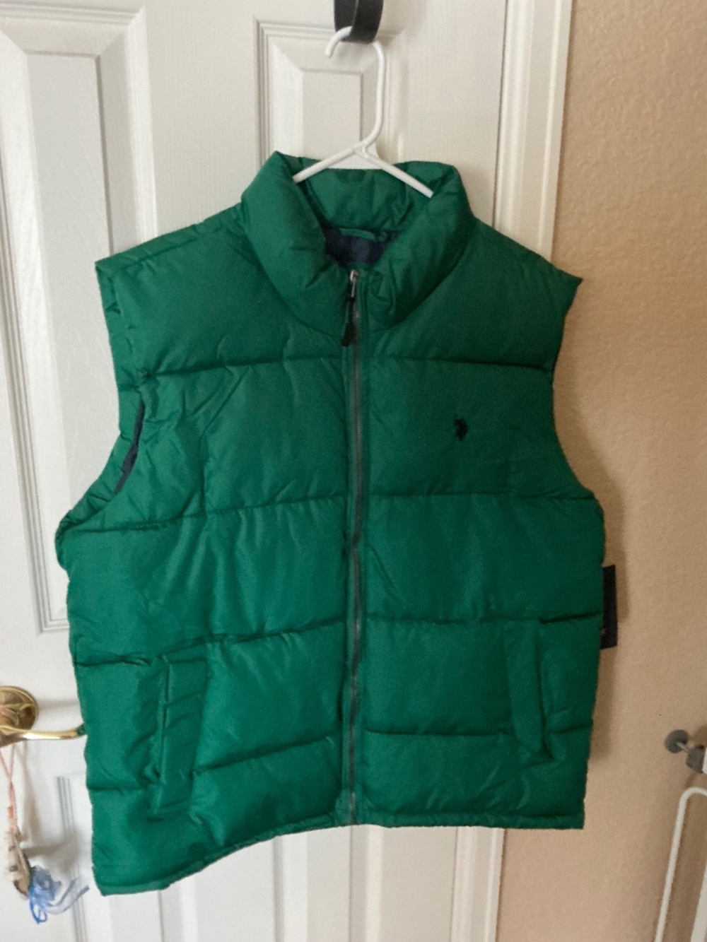 Brand new men’s vest